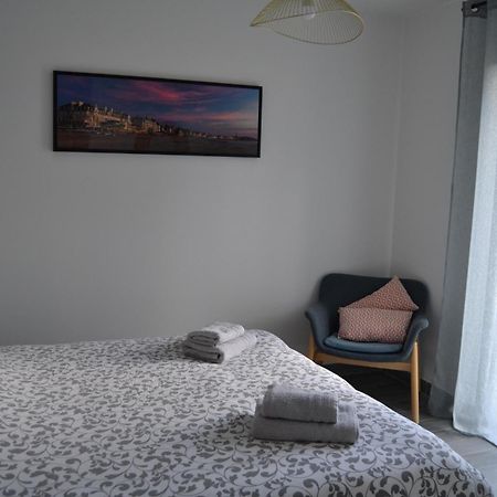 La Petite Bicoque Bed & Breakfast Saint-Suliac Exterior foto